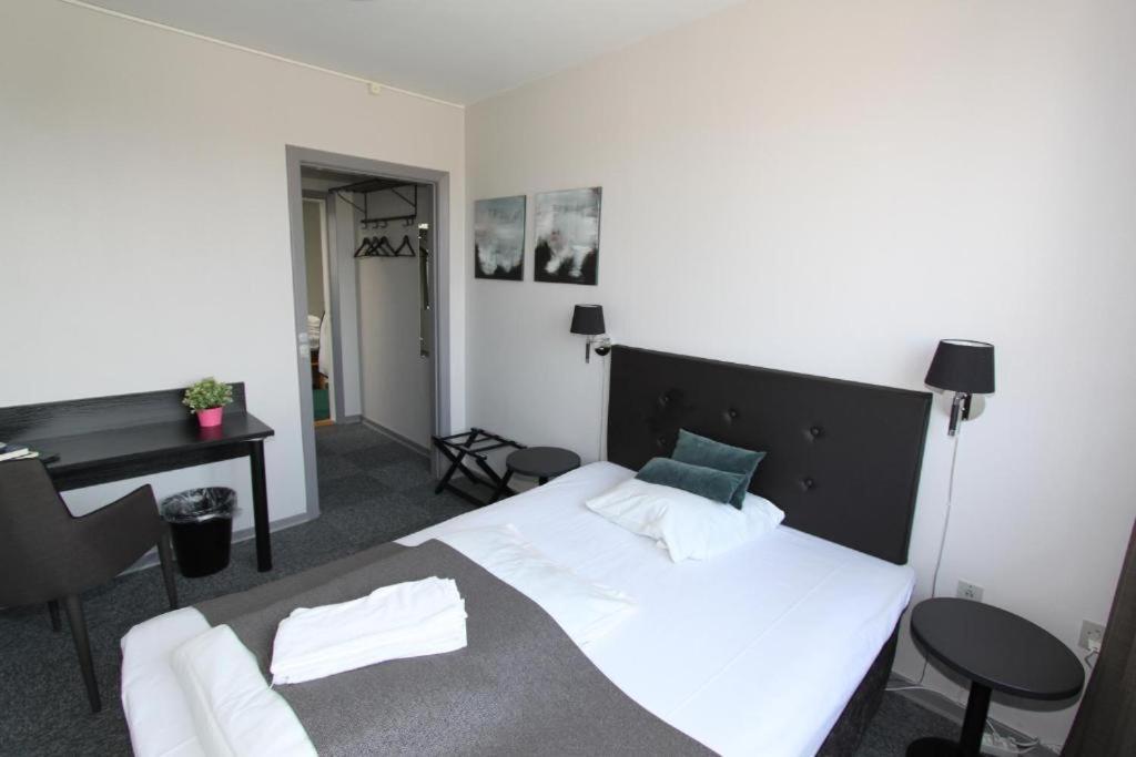 Banegaardshotellet Vojens Exteriér fotografie